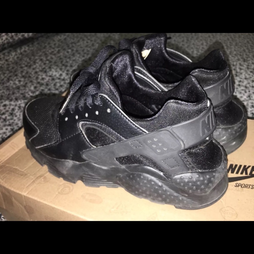 Huarache Women’s size 5.5